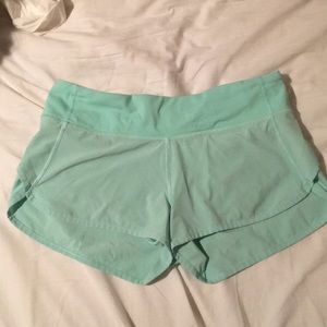 Lululemon Speed Up Short 2.5 Size 6